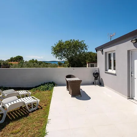 Gorgeous In With Wifi * Peroj