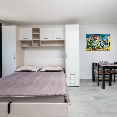 Ferienhaus Gorgeous In With Wifi *