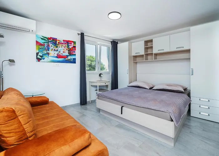 Gorgeous In With Wifi Vakantiehuis Peroj